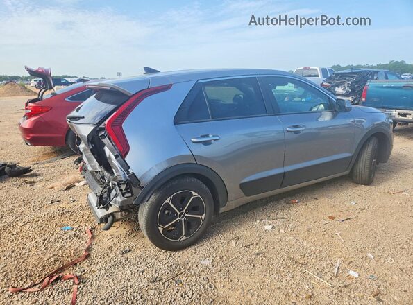 KNDCP3LE2T5324589 2026 KIA NIRO Silver Հետևի աջ