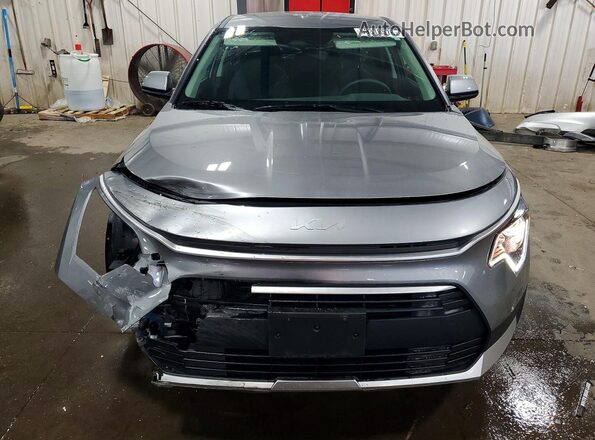 KNDCP3LE3R5164960 2024 KIA NIRO Silver წინა ხედი