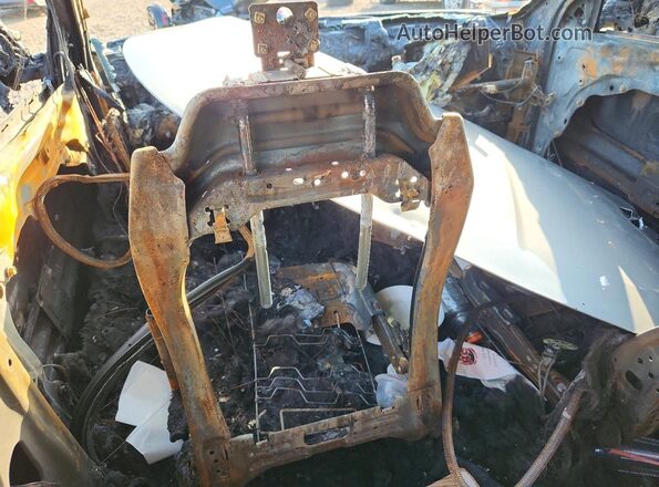 KNDCP3LE3T5328442 2026 KIA NIRO Серый Вид панели приборов
