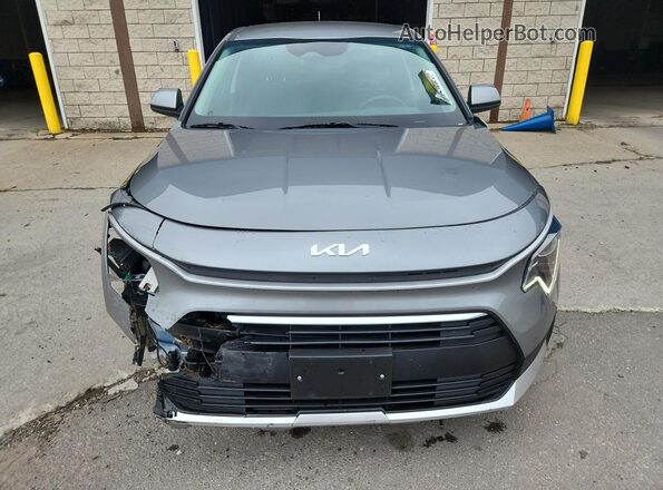 KNDCP3LE4T5318129 2026 KIA NIRO Gray VIN կոդի պիտակի տեսք