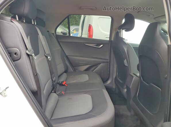 KNDCP3LE4T5325081 2026 KIA NIRO White Հետևի նստատեղերի տեսք