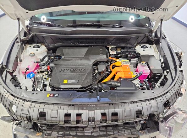 KNDCP3LE4T5328093 2026 KIA NIRO White Vista del compartimento del motor