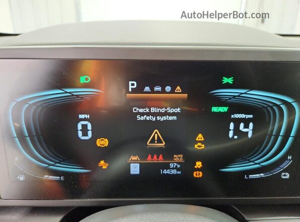 KNDCP3LE4T5328093 2026 KIA NIRO White 