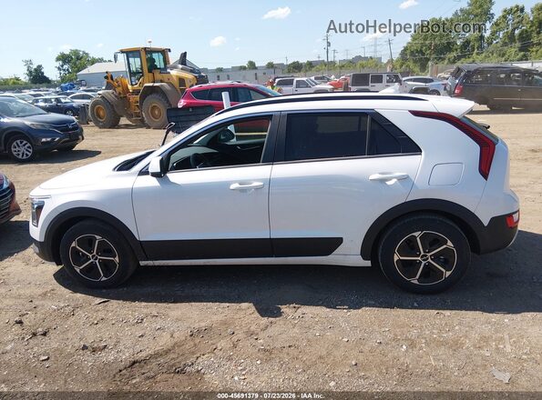 KNDCP3LE5R5121379 2024 KIA NIRO Белый Панорамный вид салона 360°