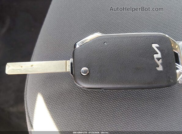KNDCP3LE5R5121379 2024 KIA NIRO Белый Вид панели приборов