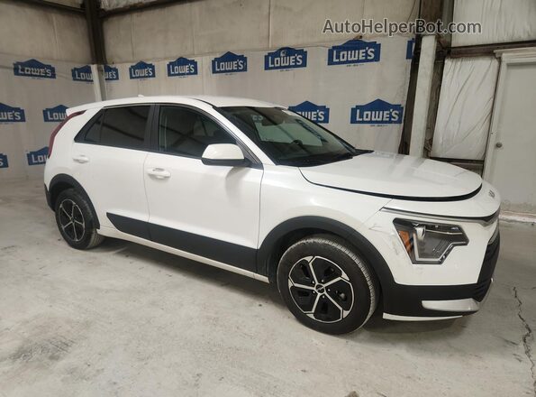 KNDCP3LE5T5318575 2026 KIA NIRO Белый 