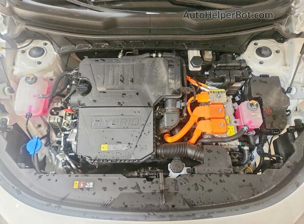 KNDCP3LE5T5318575 2026 KIA NIRO Белый Вид подкапотного пространства