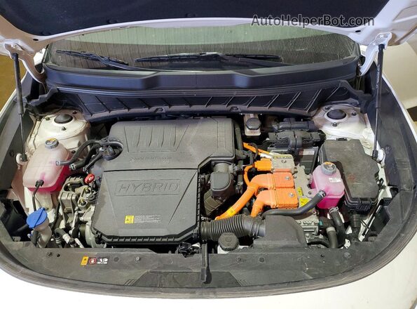 KNDCP3LE5T5318592 2026 KIA NIRO White Vista del compartimento del motor