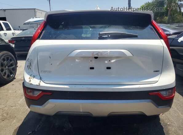 KNDCP3LE5T5330497 2026 KIA NIRO White Vista trasera