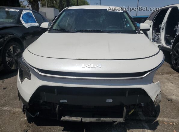 KNDCP3LE5T5330497 2026 KIA NIRO White Vista interior de 360 grados