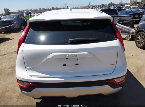 KNDCP3LE5T5330497 2026 KIA NIRO White 