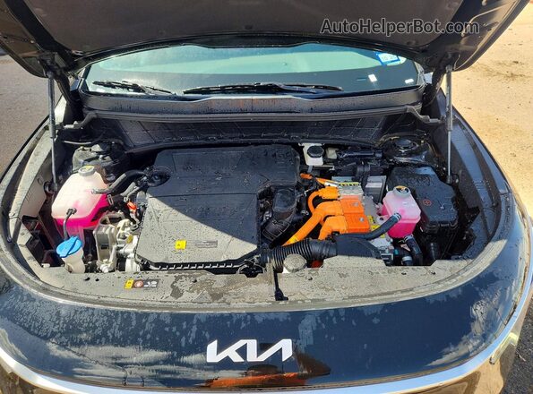 KNDCP3LE5T5332430 2026 KIA NIRO Black ძრავის განყოფილების ხედი