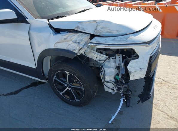KNDCP3LE6R5165133 2024 KIA NIRO Белый Вид спереди