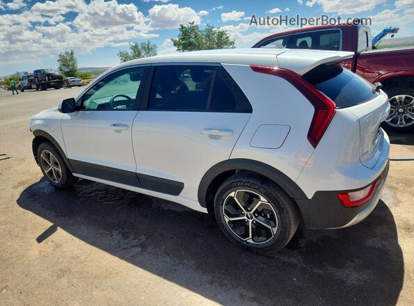 KNDCP3LE6T5322781 2026 KIA NIRO White უკანა მარცხენა