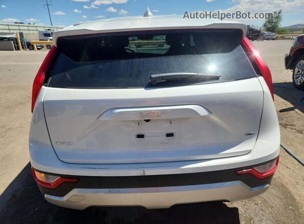 KNDCP3LE6T5322781 2026 KIA NIRO White 