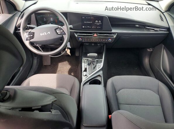 KNDCP3LE7T5316553 2026 KIA NIRO Gray Widok deski rozdzielczej