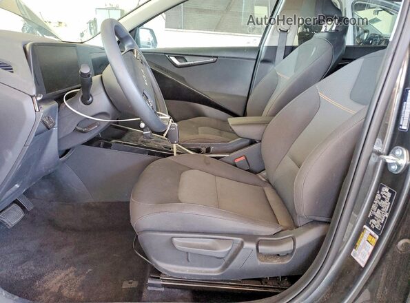 KNDCP3LE7T5346376 2026 KIA NIRO Gray Front interior view