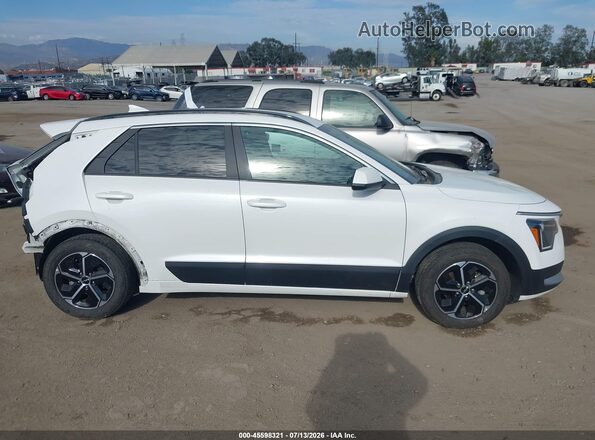 KNDCP3LE9R5146981 2024 KIA NIRO Белый Панорамный вид салона 360°