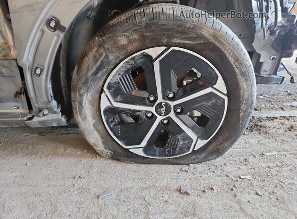 KNDCP3LE9T5324136 2026 KIA NIRO Gray 