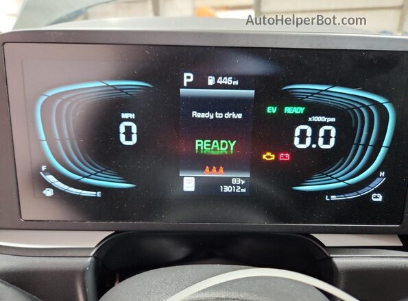 KNDCP3LE9T5339025 2026 KIA NIRO Gray 