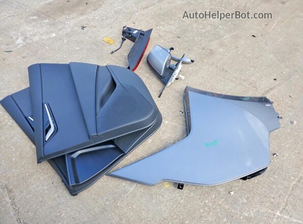 KNDCP3LEXT5340099 2026 KIA NIRO Gray Vista del compartimento del motor