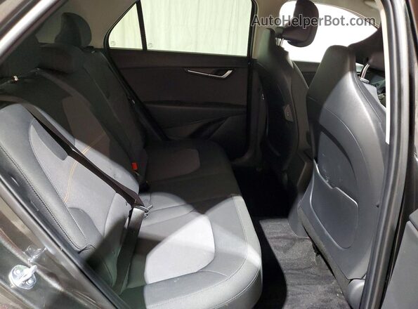 KNDCP3LEXT5357646 2026 KIA NIRO Gray Rear interior view