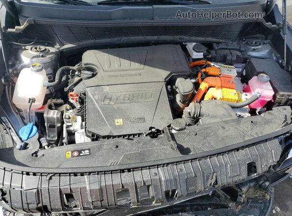 KNDCP3LEXT5359588 2026 KIA NIRO Silver Սալոնի հետևի տեսք