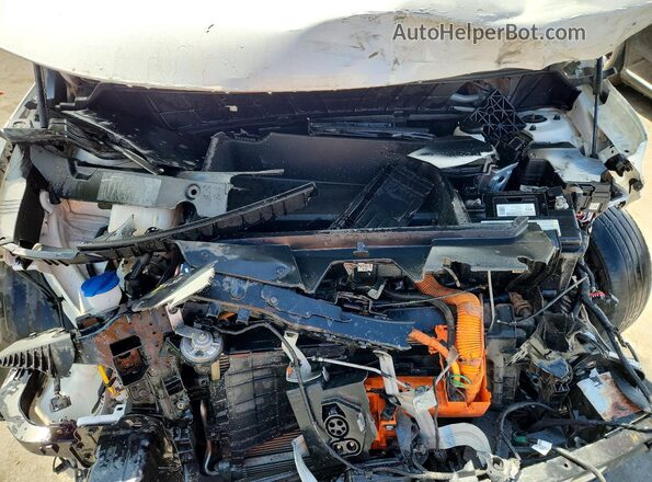 KNDCR3L11P5026693 2023 KIA NIRO White Vista interior trasera