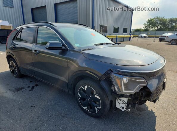 KNDCR3L11P5045972 2023 KIA NIRO Gray Front right