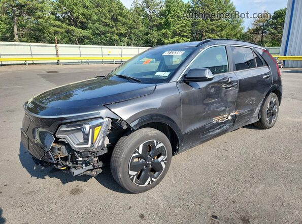 KNDCR3L11P5045972 2023 KIA NIRO Gray 