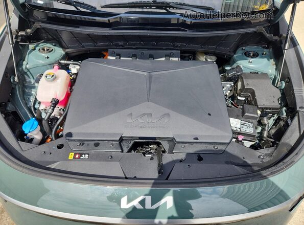 KNDCR3L12P5045575 2023 KIA NIRO Зеленый Вид подкапотного пространства