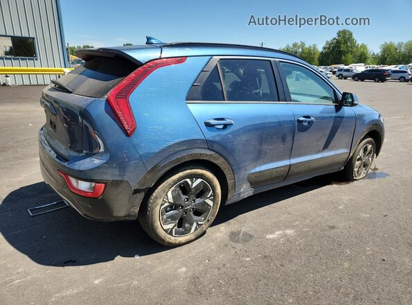 KNDCR3L13P5021365 2023 KIA NIRO Blue 
