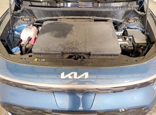 KNDCR3L14P5046002 2023 KIA NIRO Blue Engine compartment view