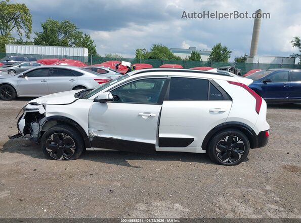 KNDCR3L15R5090870 2024 KIA NIRO EV White Vista interior de 360 grados