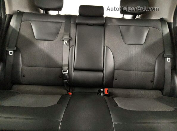 KNDCR3L16P5028682 2023 KIA NIRO Серебряный Вид задних сидений