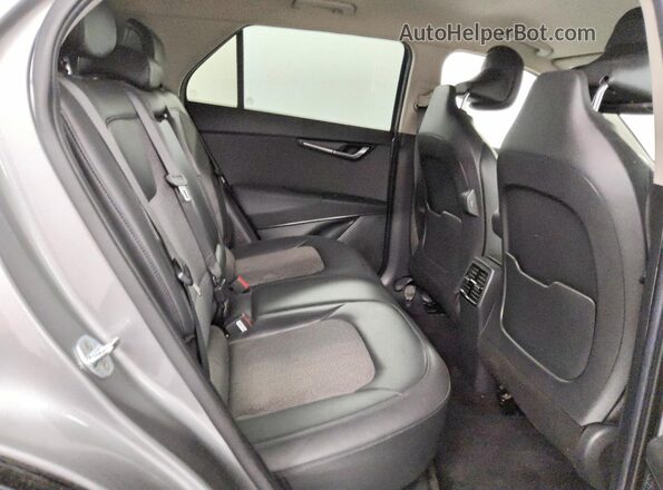 KNDCR3L16P5028682 2023 KIA NIRO Серебряный Вид задней части салона