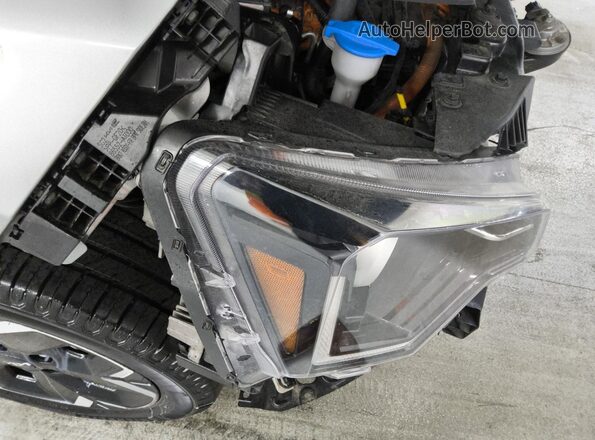 KNDCR3L16P5028682 2023 KIA NIRO Серебряный 