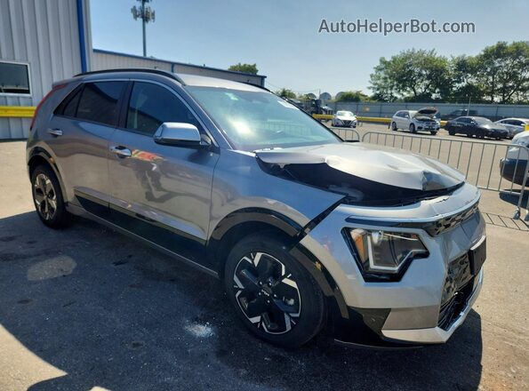 KNDCR3L16R5113475 2024 KIA NIRO Серебряный Передняя правая четверть