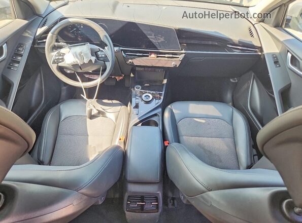KNDCR3L16R5113475 2024 KIA NIRO Серебряный Вид панели приборов