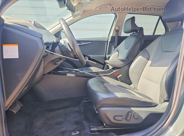 KNDCR3L19P5025159 2023 KIA NIRO Charcoal წინა სალონის ხედი