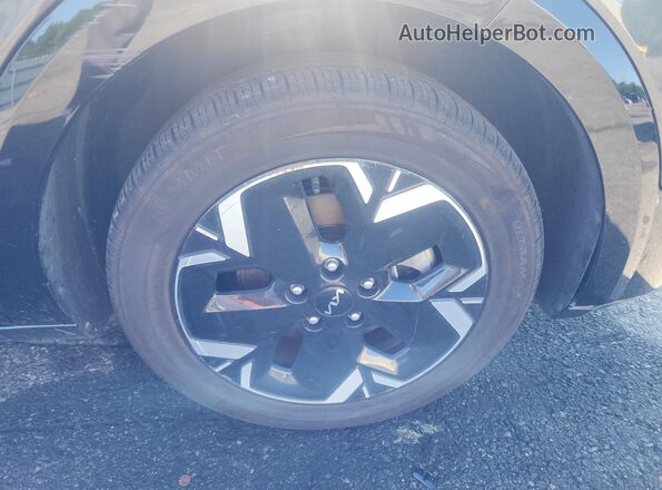 KNDCR3L19R5115883 2024 KIA NIRO Gray 