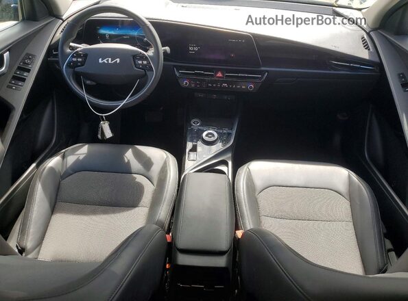 KNDCR3L19R5115933 2024 KIA NIRO Blue წინა პანელის ხედი