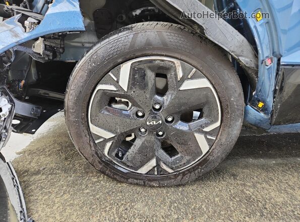 KNDCR3L19R5115933 2024 KIA NIRO Blue 