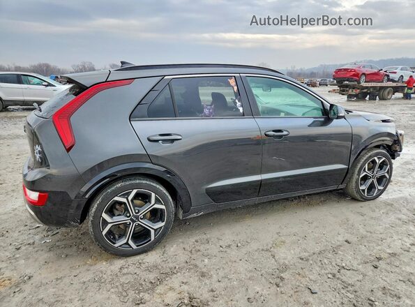 KNDCR3LE1P5042606 2023 KIA NIRO Charcoal Trasero derecho