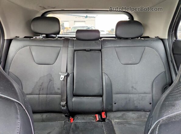 KNDCR3LE1P5042606 2023 KIA NIRO Charcoal Vista de los asientos traseros