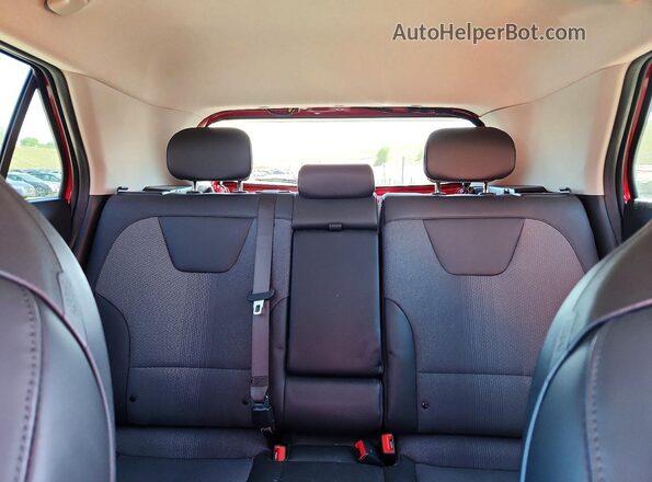 KNDCR3LE2P5059737 2023 KIA NIRO Красный Вид задних сидений