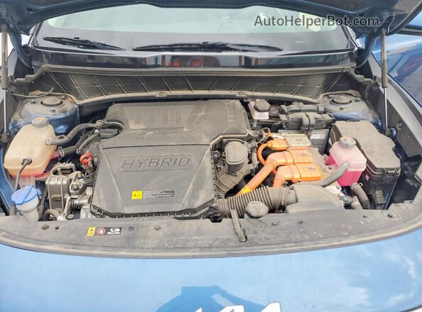 KNDCR3LE2R5135797 2024 KIA NIRO Blue Vista interior trasera