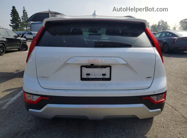 KNDCR3LE3R5143584 2024 KIA NIRO White Vista trasera