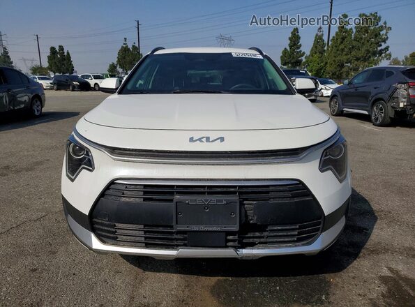 KNDCR3LE3R5143584 2024 KIA NIRO White Vista frontal