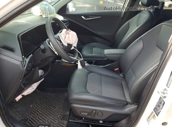 KNDCR3LE4S5262833 2025 KIA NIRO White Widok wnętrza z przodu